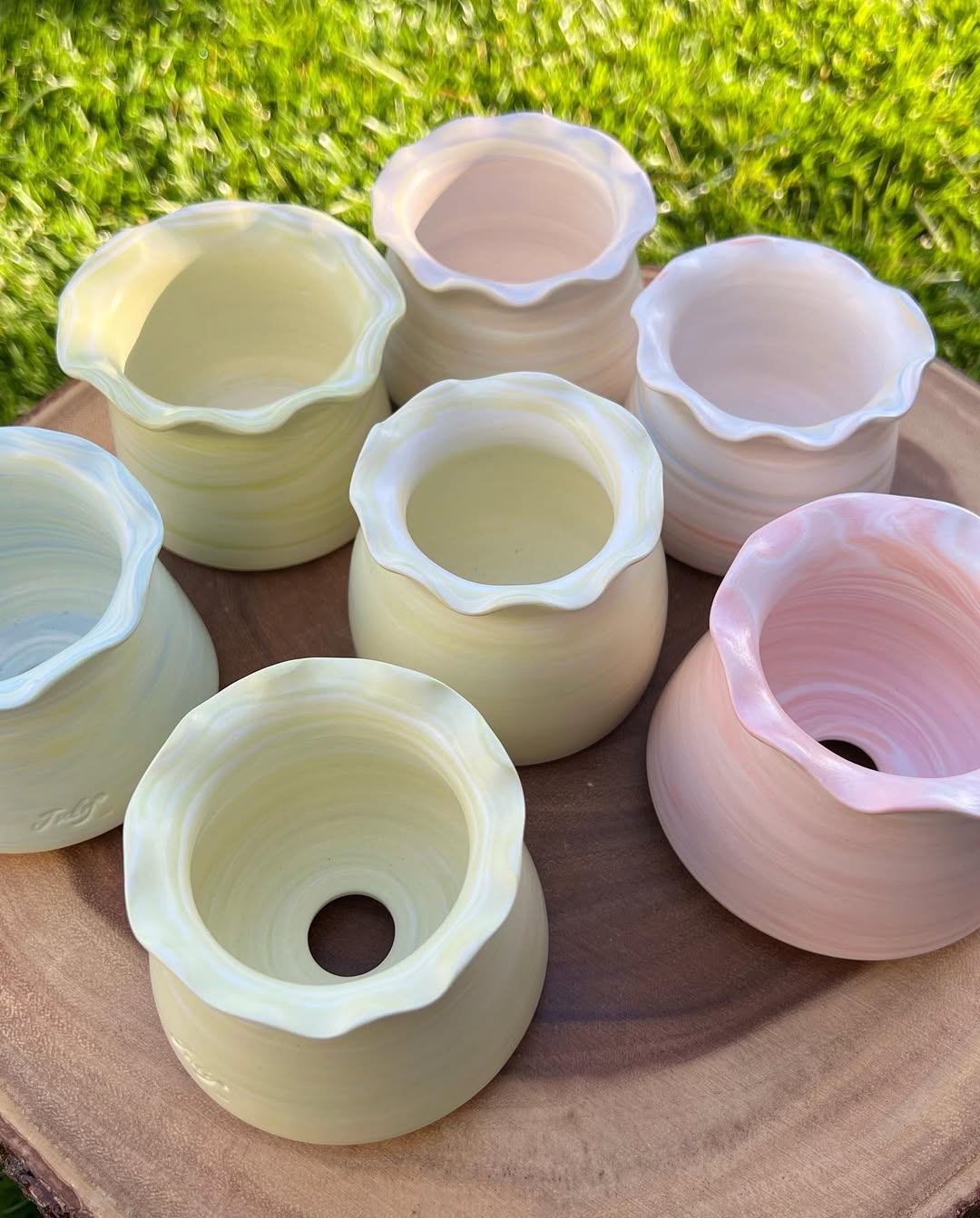 July Classic Matcha Latte Swirl Wavy Rim Flat Bottom Planter