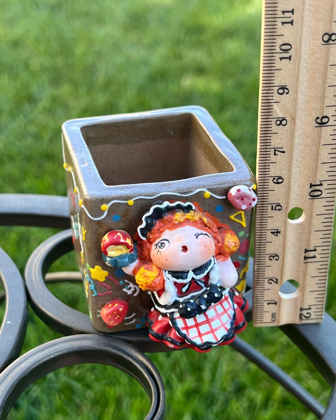 Bo Niu Series Maid Outfit Planter