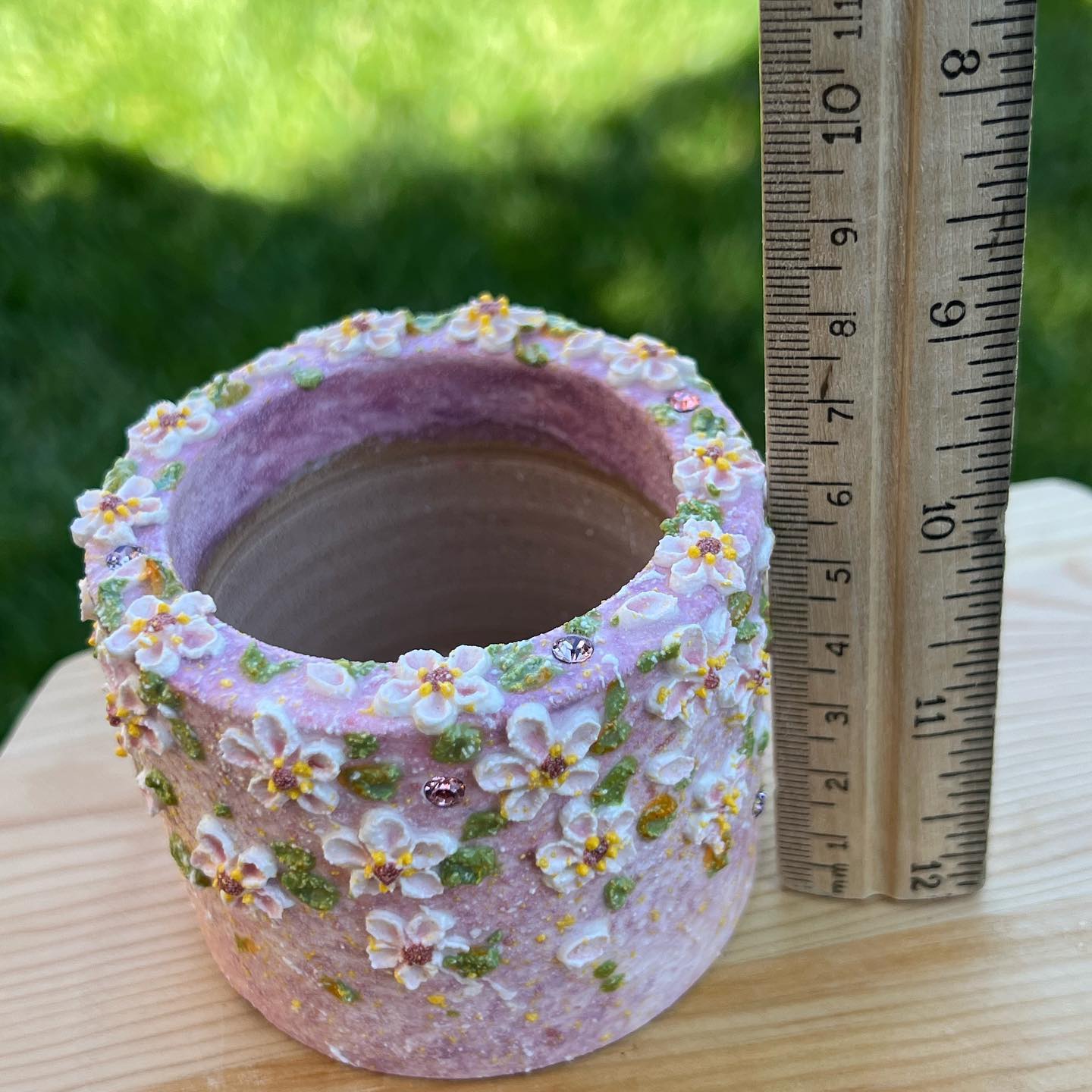 3D Sculpt Spring Meadow Planter