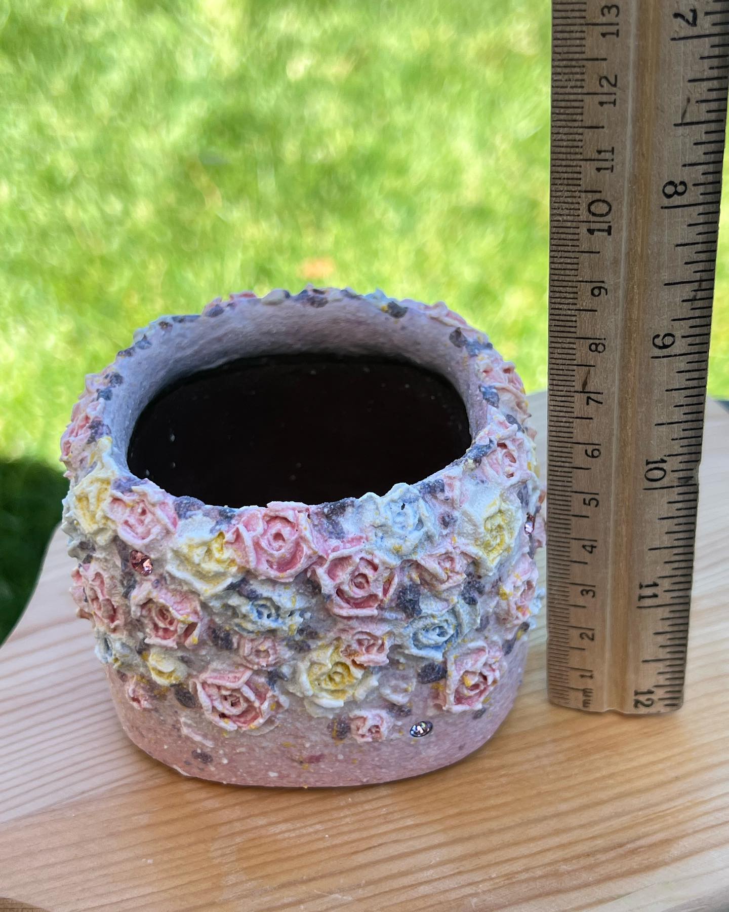 3D Sculpt Pastel Rose Garden Planter