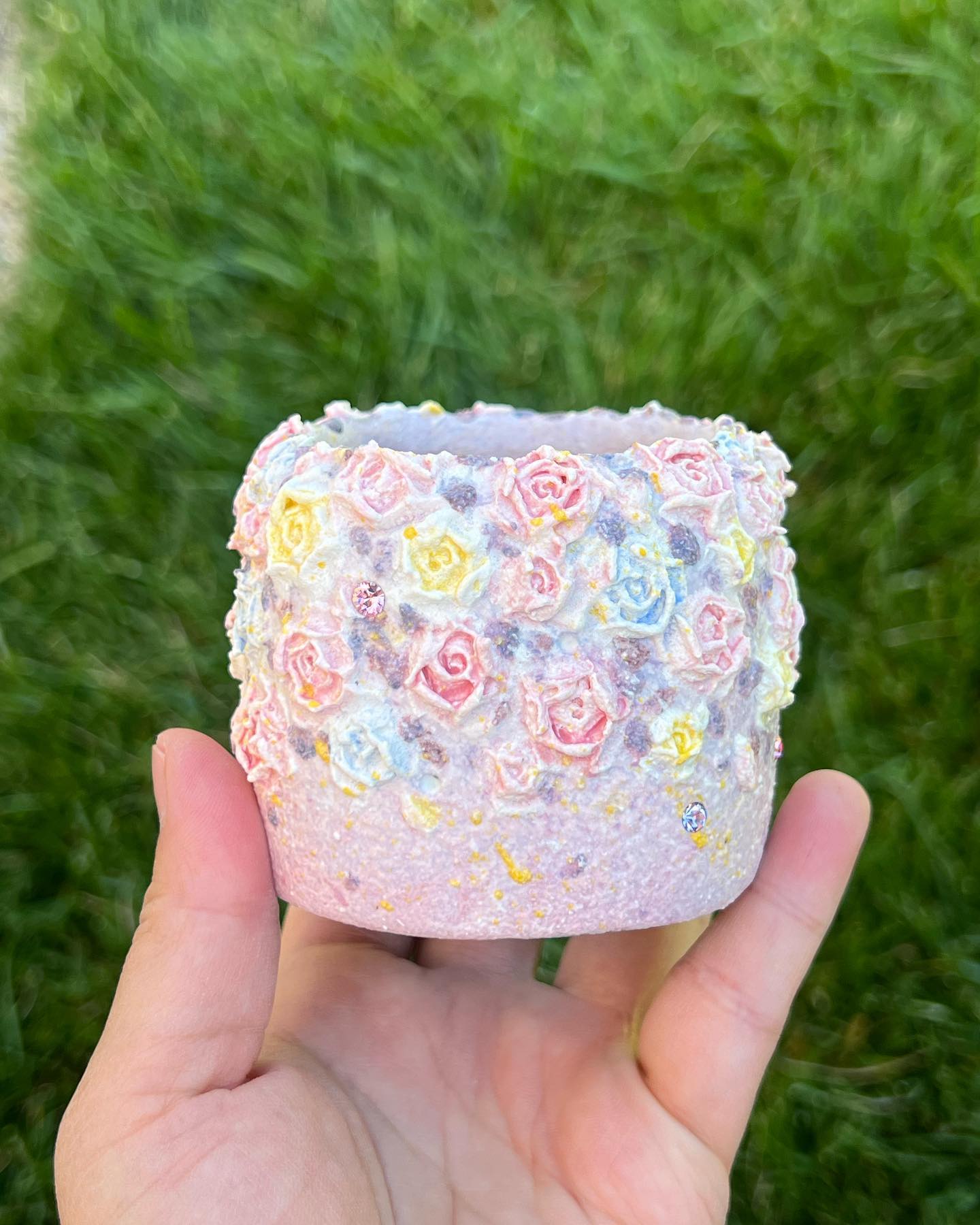 3D Sculpt Pastel Rose Garden Planter