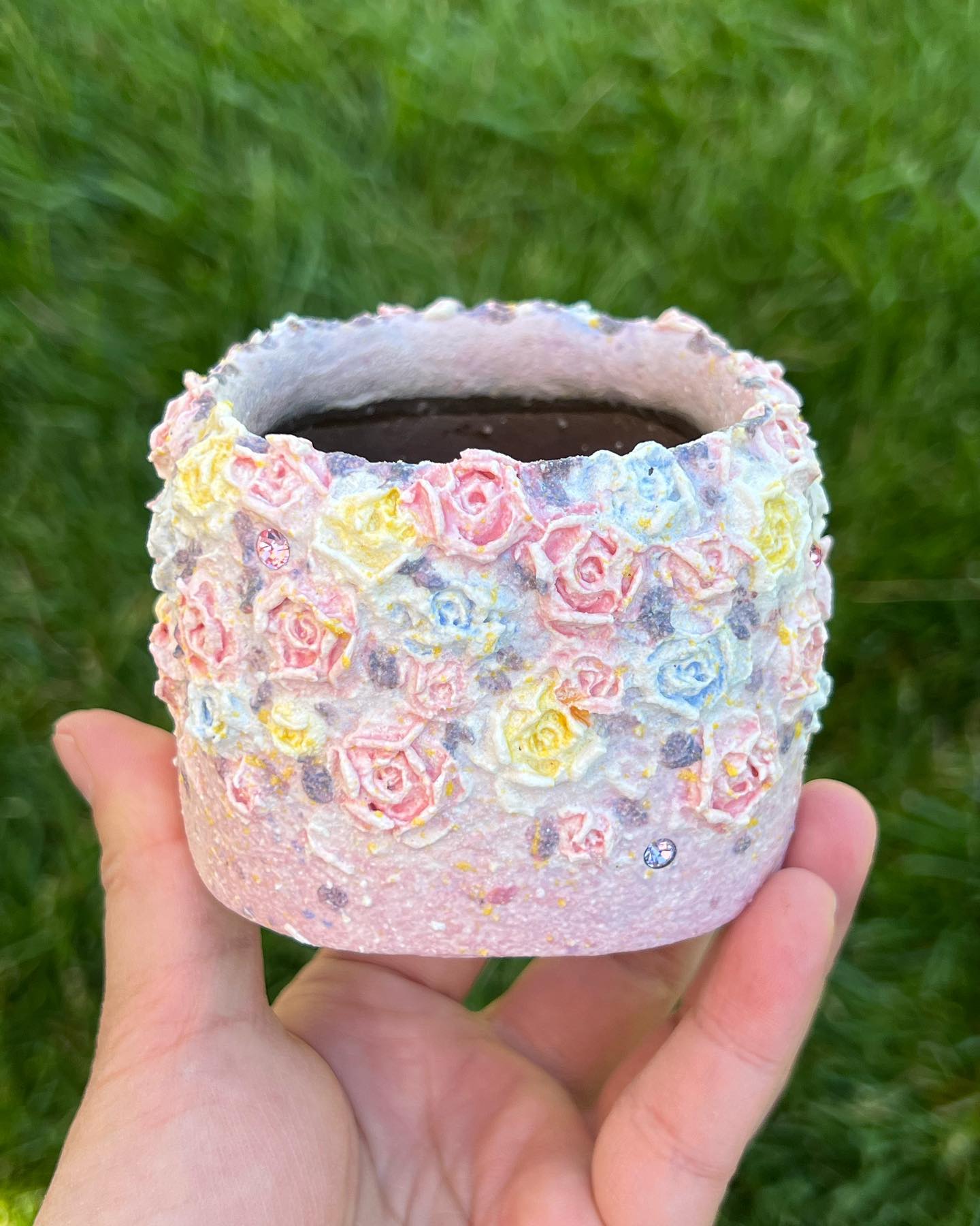 3D Sculpt Pastel Rose Garden Planter