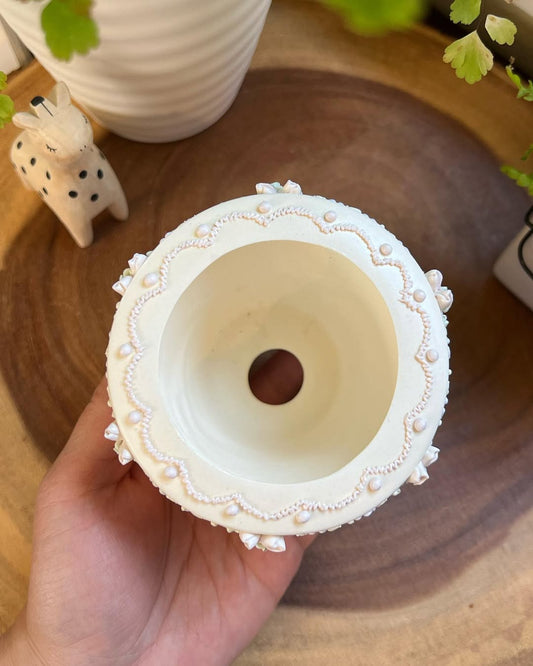 Creamy Pearl Lace Decor Planter