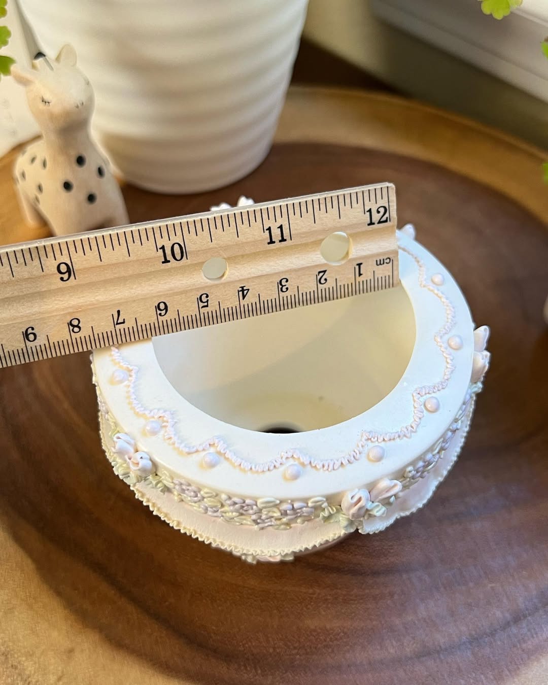 Creamy Pearl Lace Decor Planter
