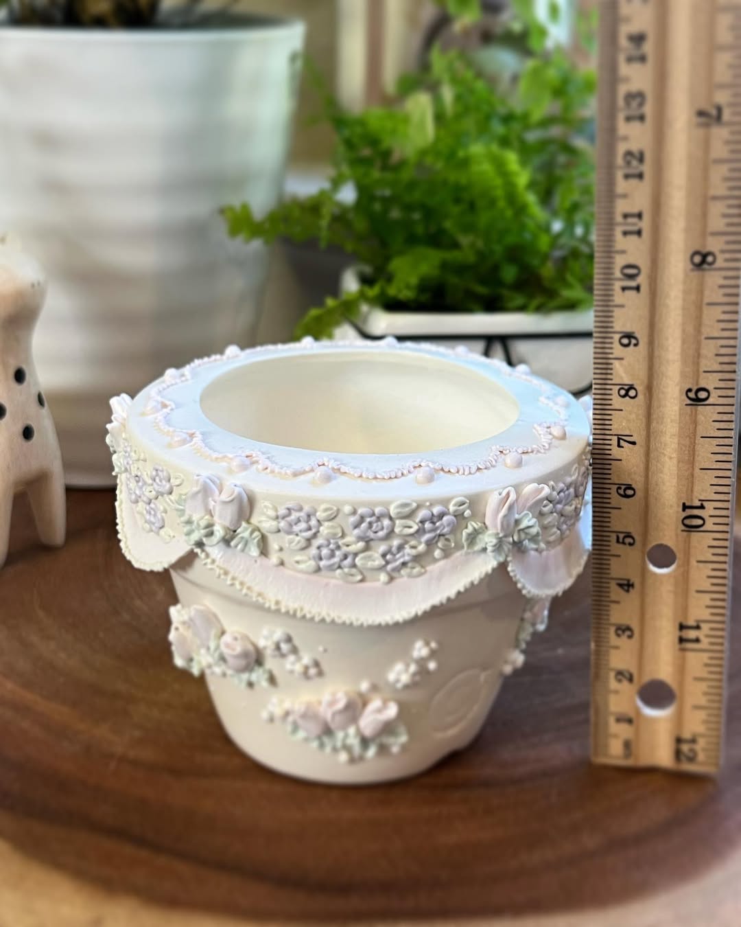Creamy Pearl Lace Decor Planter