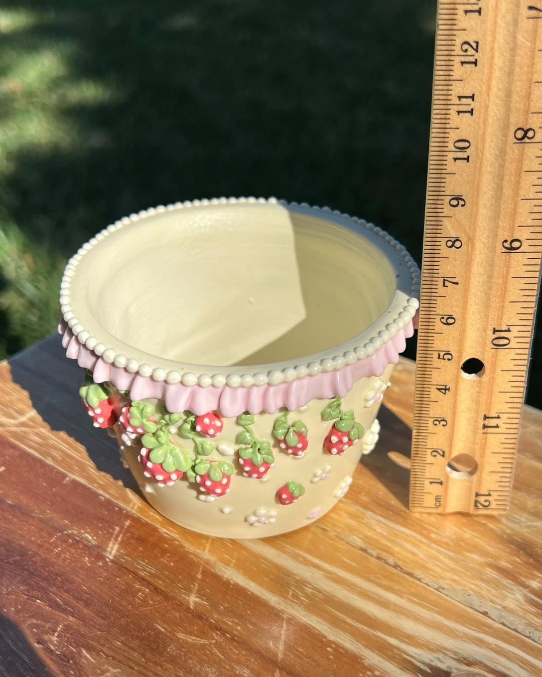 Creamy Strawberry Lace Delight Planter