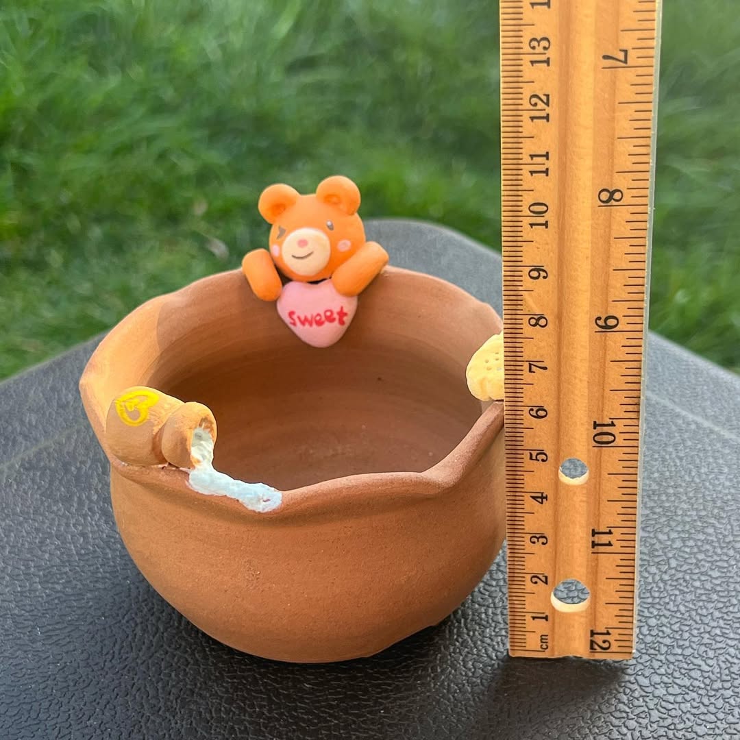 Sweetheart Bear Wavy Edges Planter