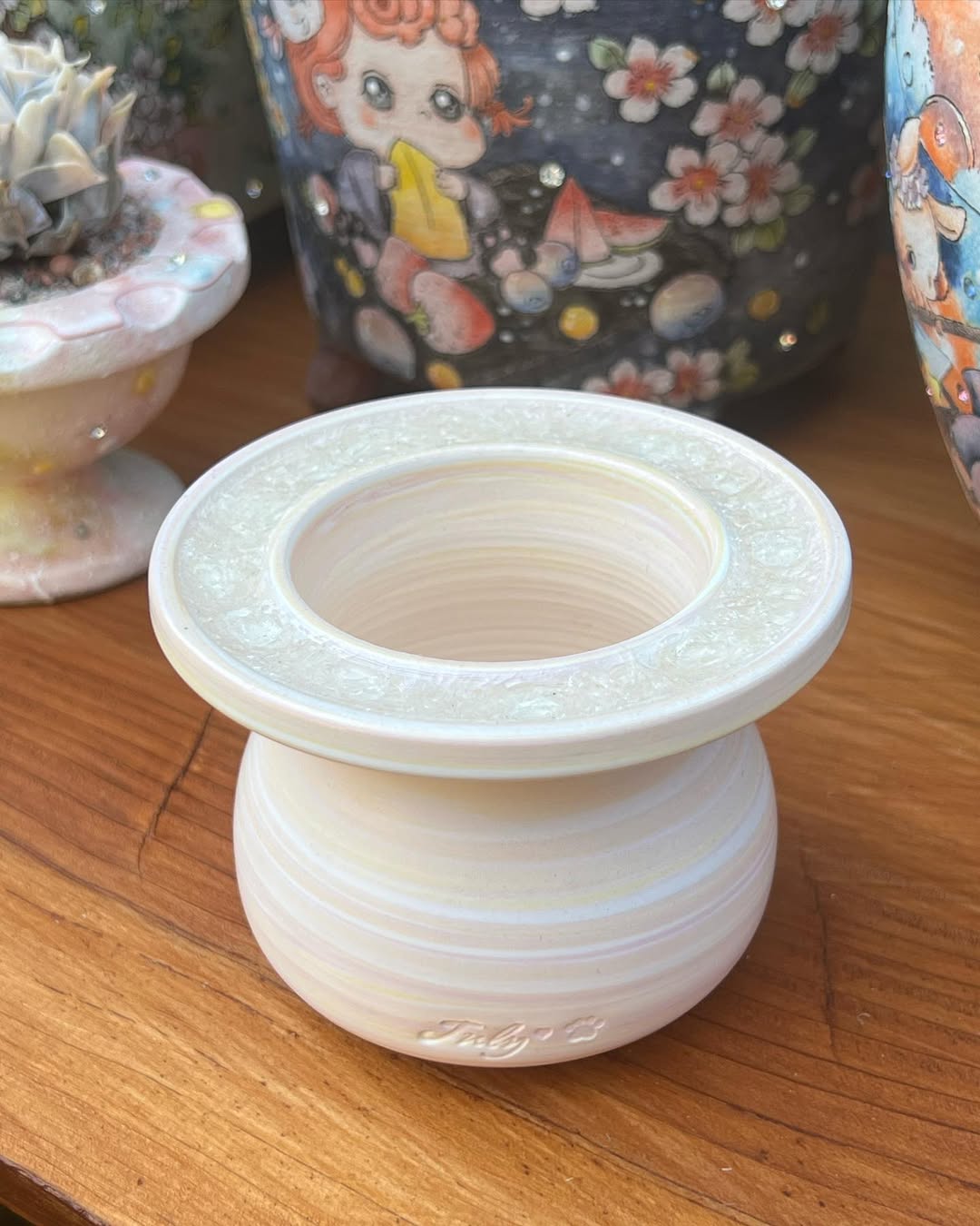 July Glass Art Creamy Rainbow Large Size Planter