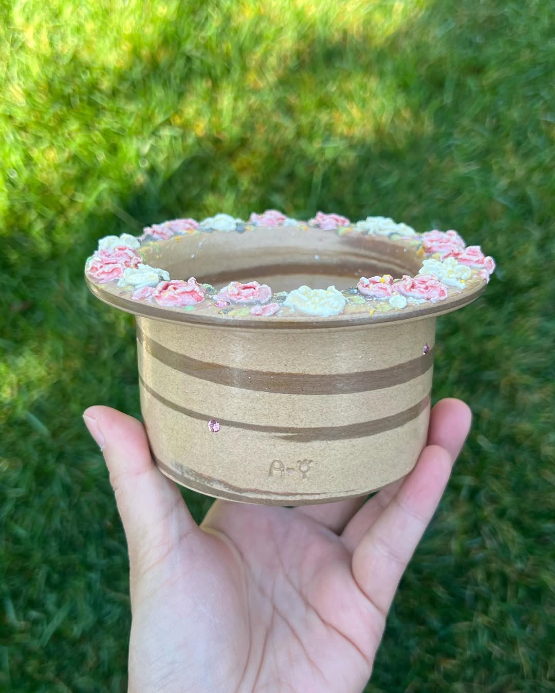 3D Pink And Yellow Roses On Top Rim Large Planter