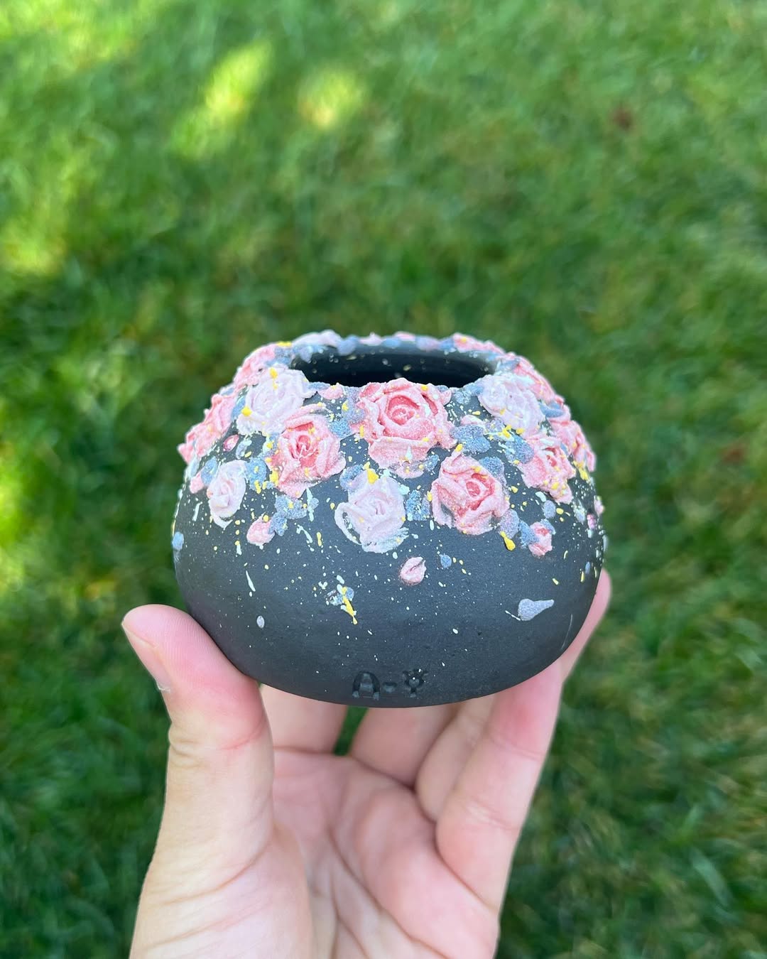 3D Sculpts Midnight Rose Garden Pear Shape Planter