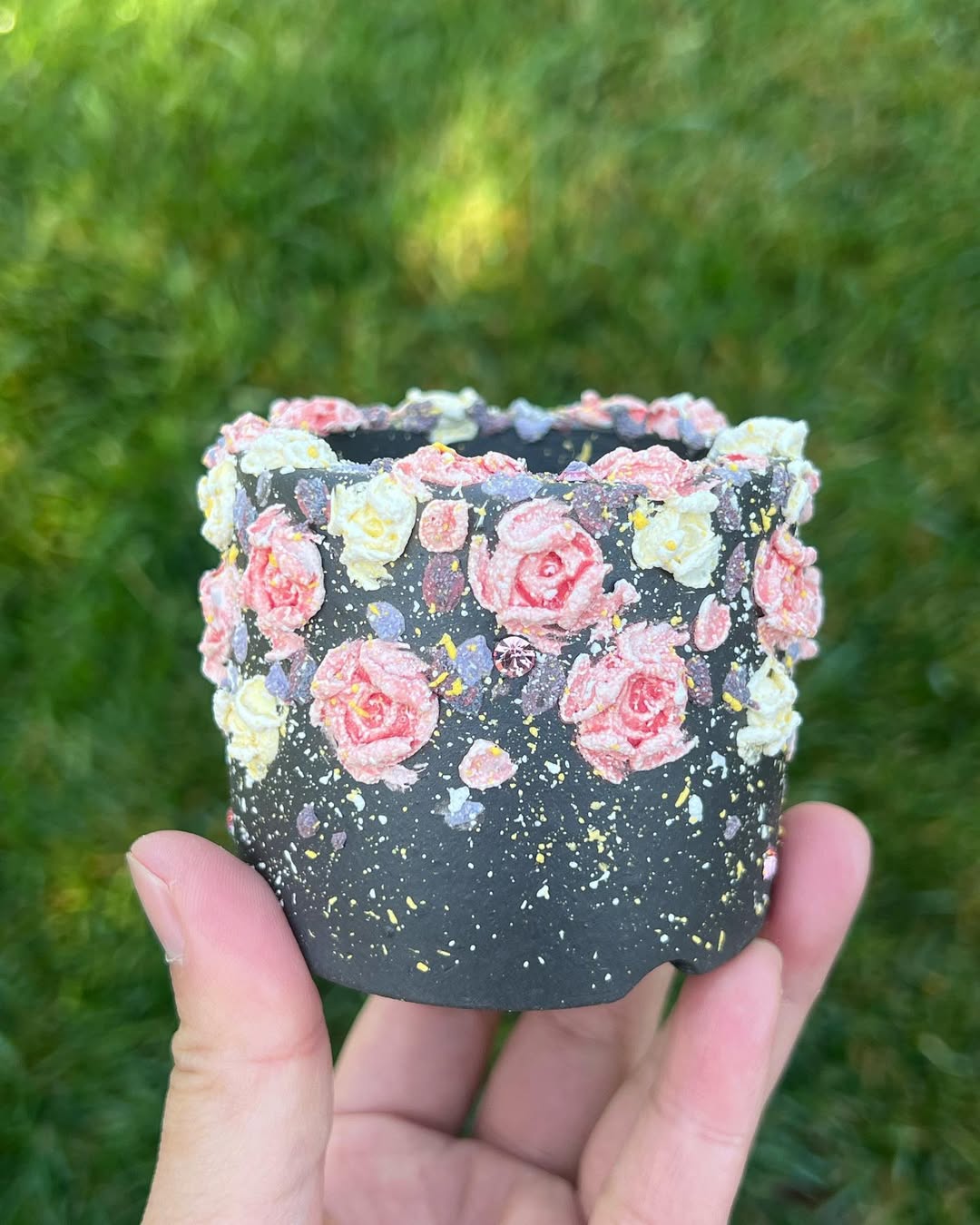 3D Sculpts Dark Romance Yellow Rose Planter
