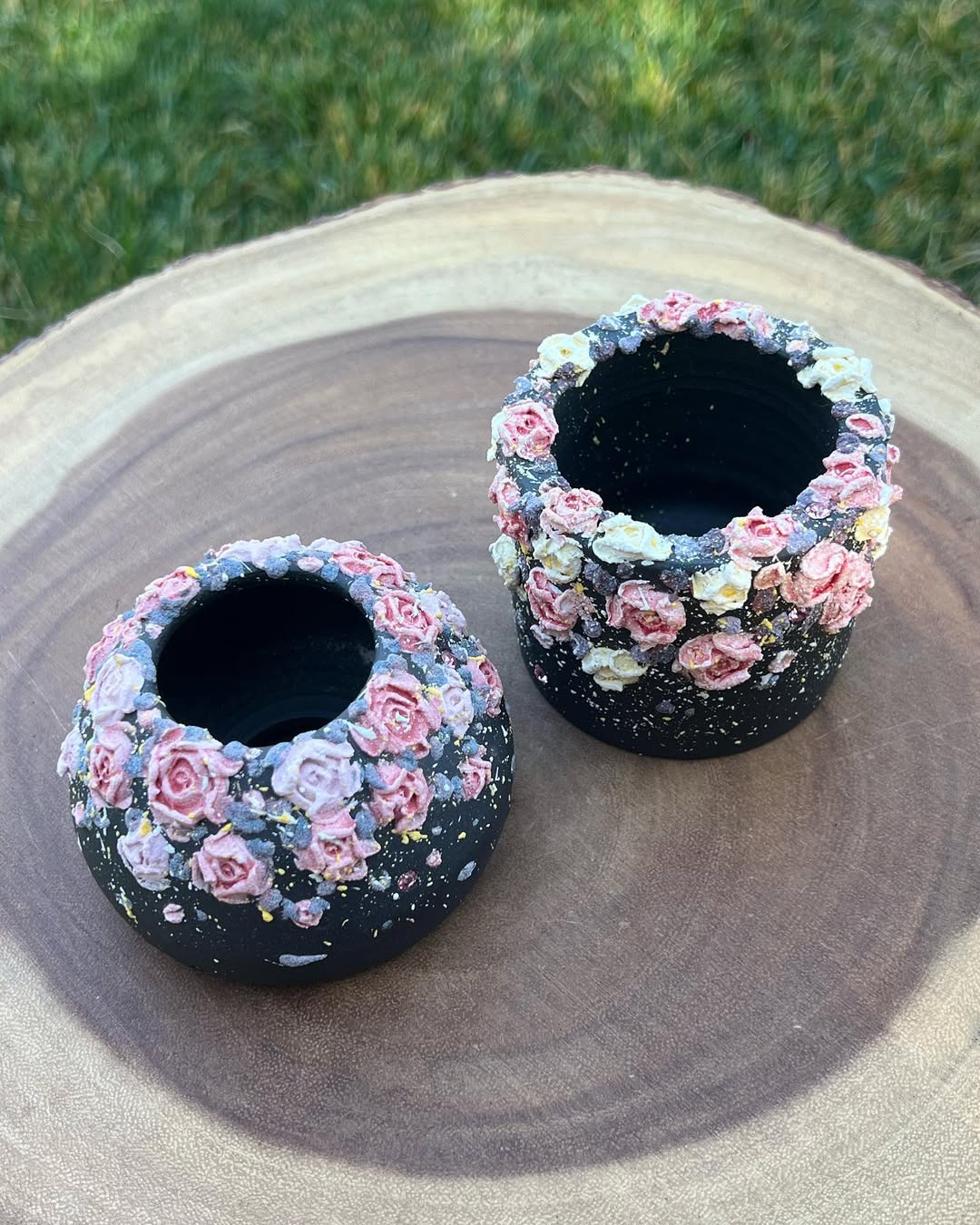 3D Sculpts Dark Romance Yellow Rose Planter
