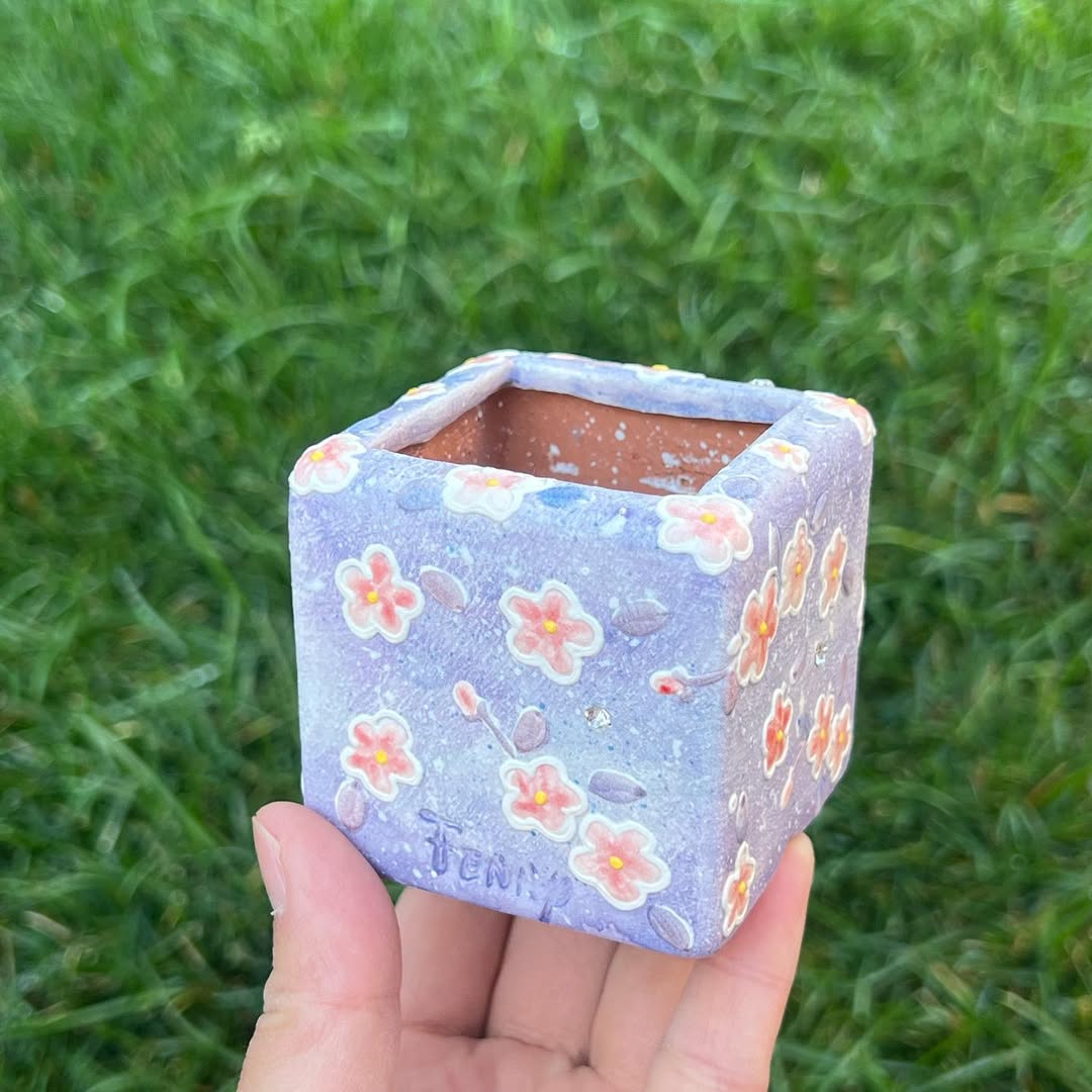 Fenny Purple Flower Cube Planter