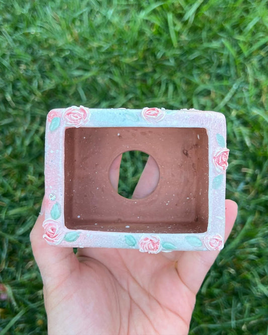 Fenny Rectangle Shape With Roses Planter