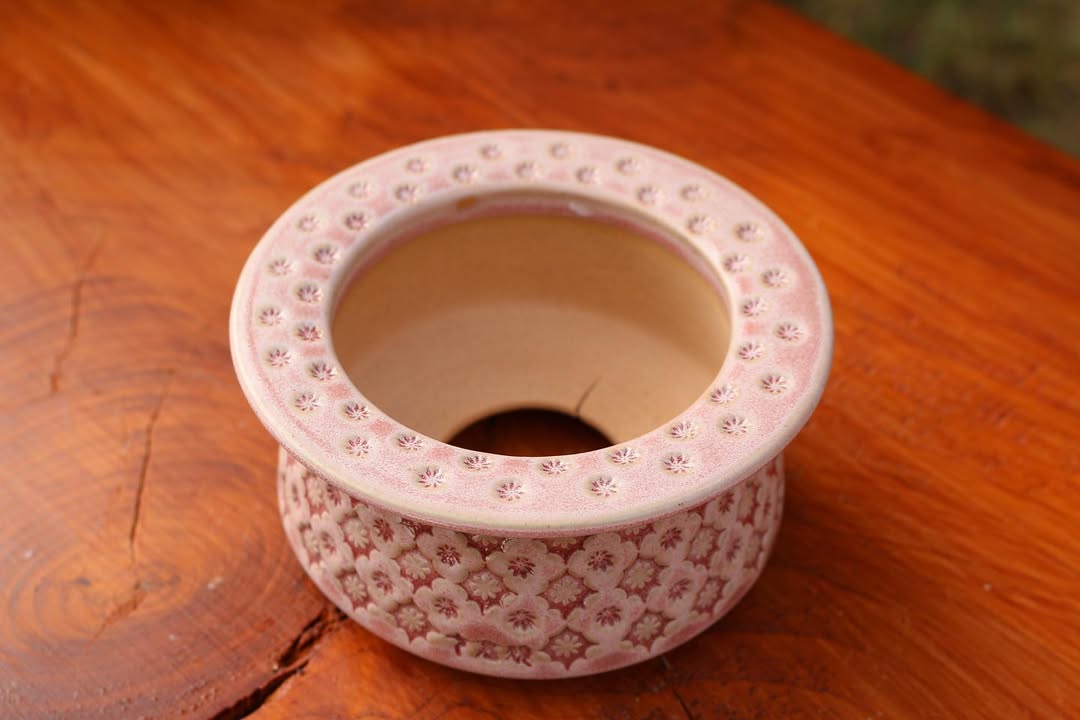 Periwinkle Classical Pattern Planter