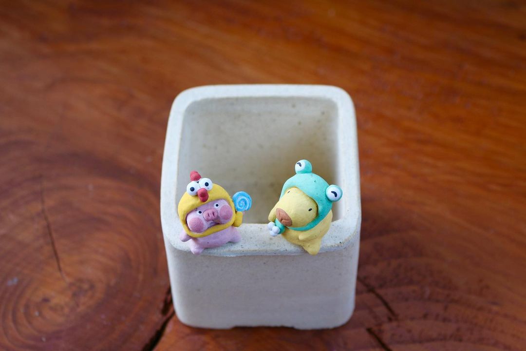 Costumed Friends Planter