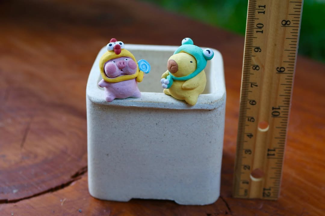 Costumed Friends Planter