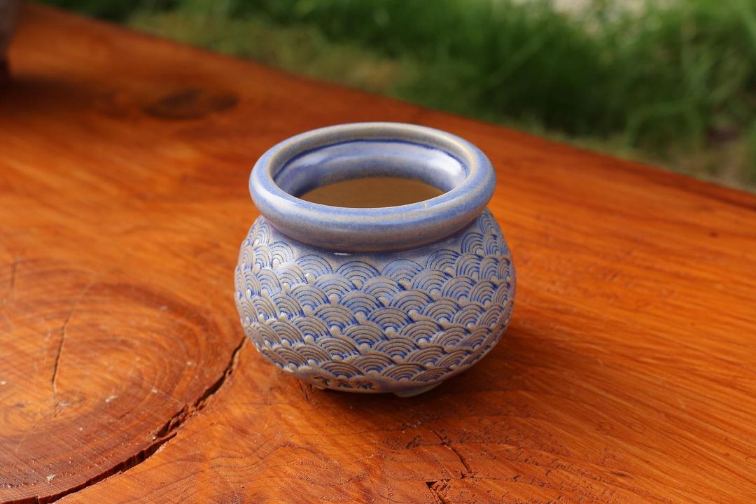 Deep Blue Fan Pattern Planter