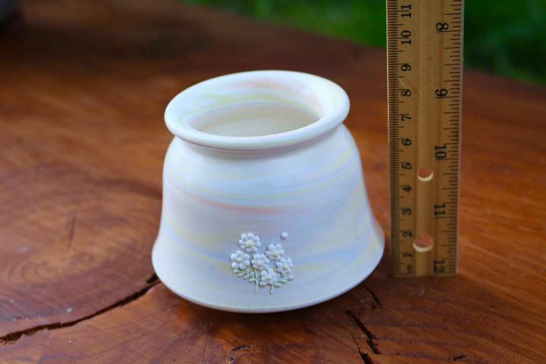 July Classic Tiny White Blooms Planter