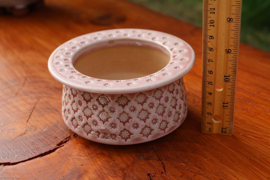 Periwinkle Classical Pattern Planter