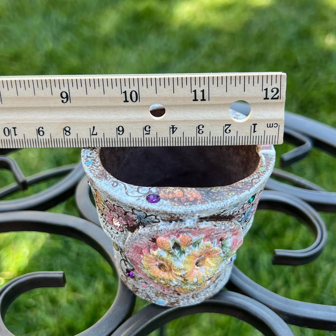 Korea Vintage Style Sunburst Floral Planter