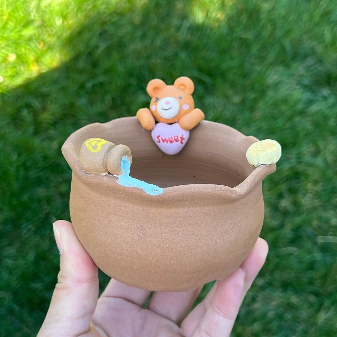 Sweetheart Bear Wavy Edges Planter