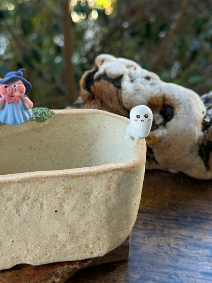 Yan Studio Halloween theme piggy pot - L