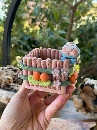 Fence series piggy pot A