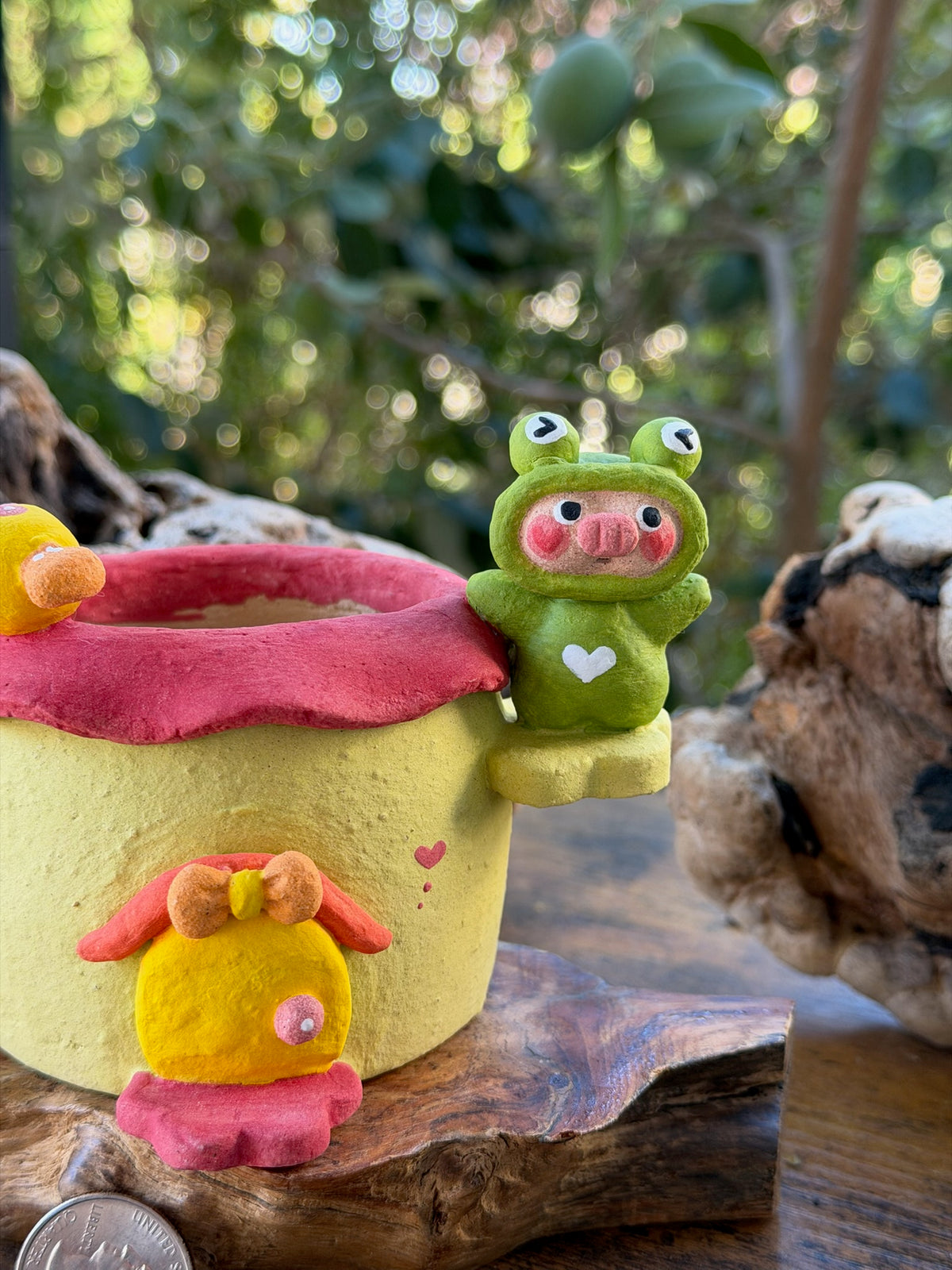 Little Frog House planter