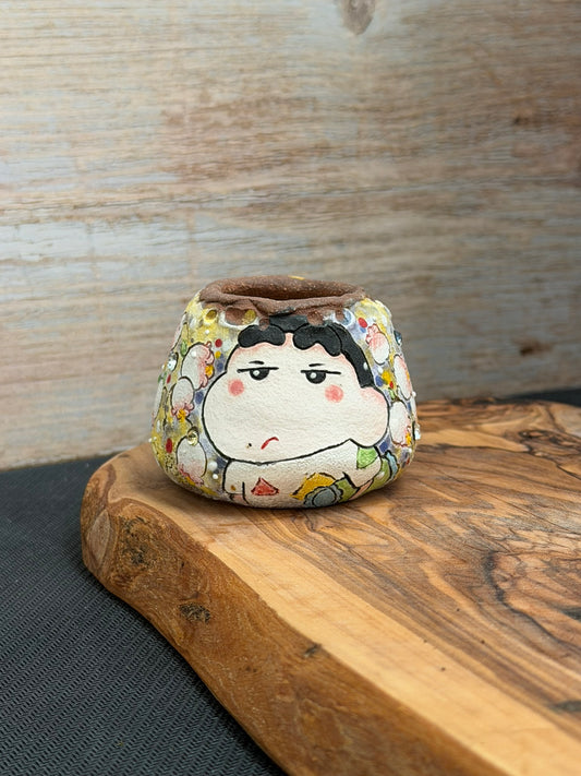 Hand Painted Crayon Shin-Chan Theme with Lily of the Valley