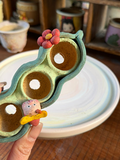 Peapot piggy planter