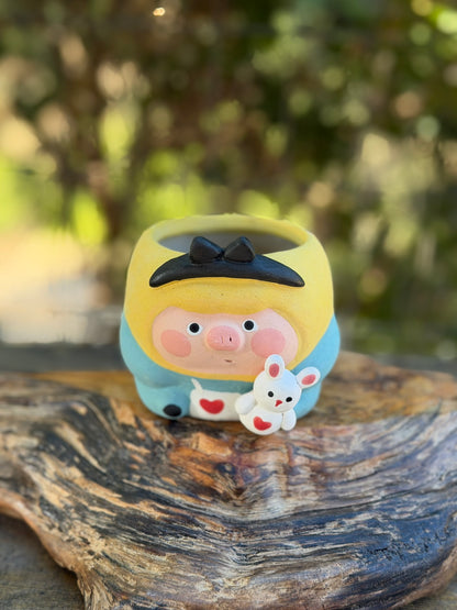 Piggy pot - Alice in wonderland