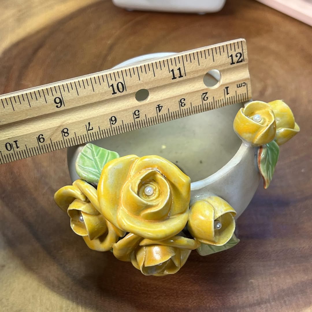 Golden Roses Sculpted Planter